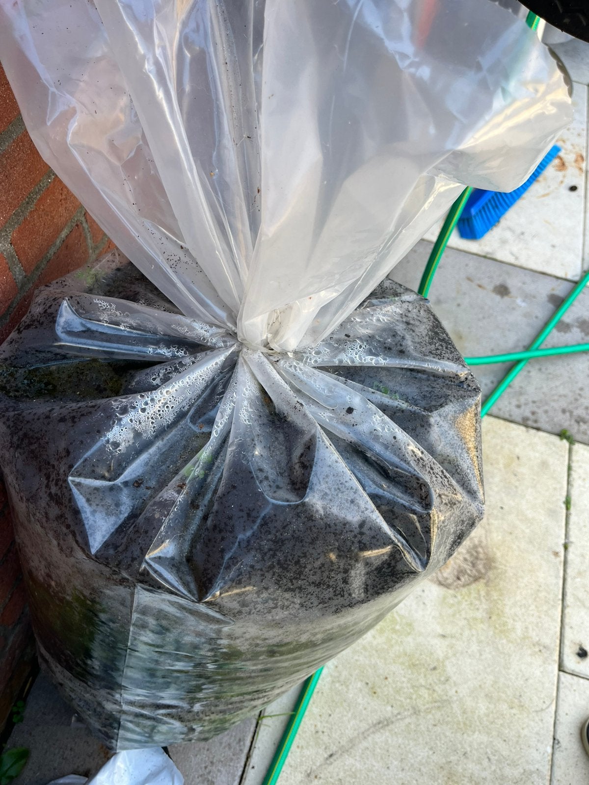 GRATIS 2 zakken aarde, Ophalen, Tuinaarde