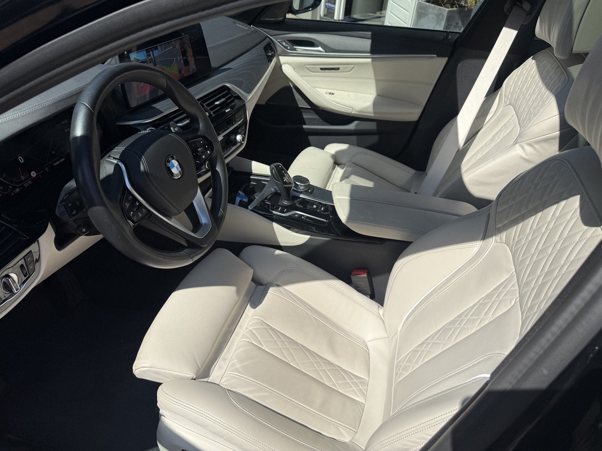Foto 7 van BMW 5 Serie Touring 520i High Executive | Pano | Leder | 04-