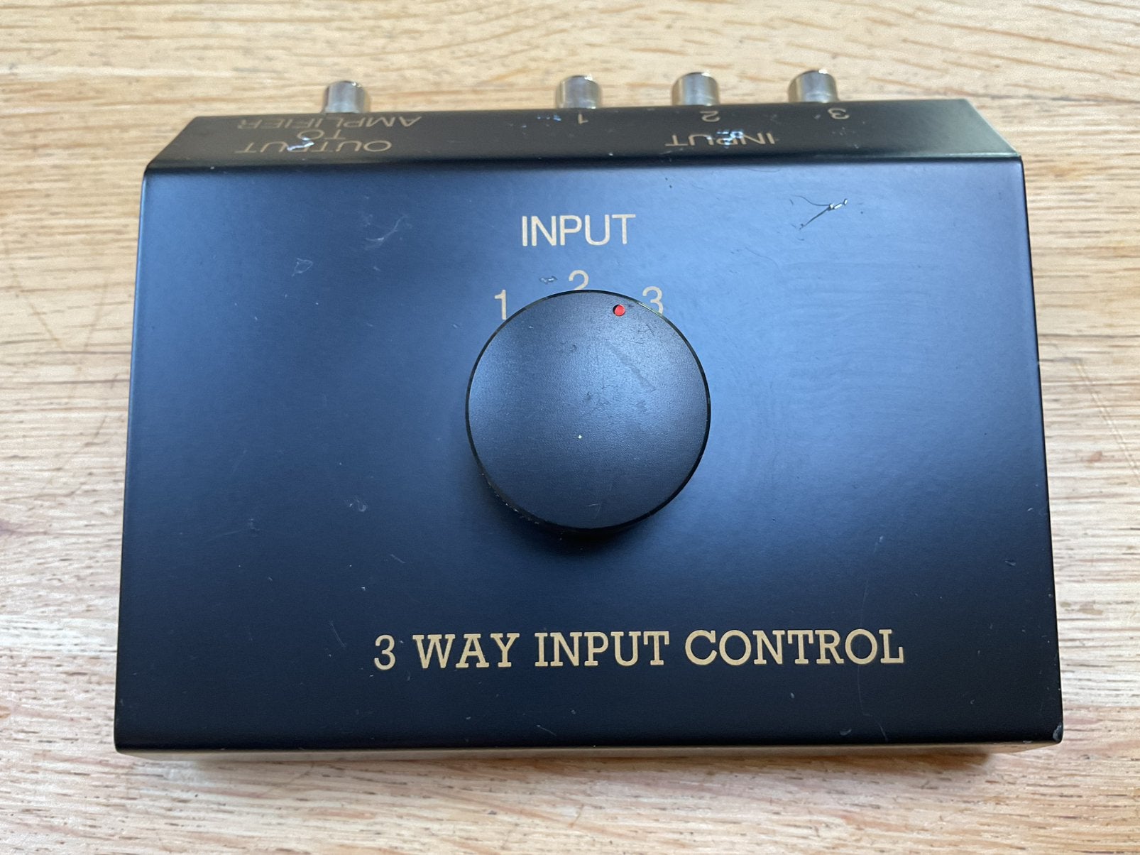 3 way audio input control rca switch, Ophalen of Verzenden, Gebruikt, Audio