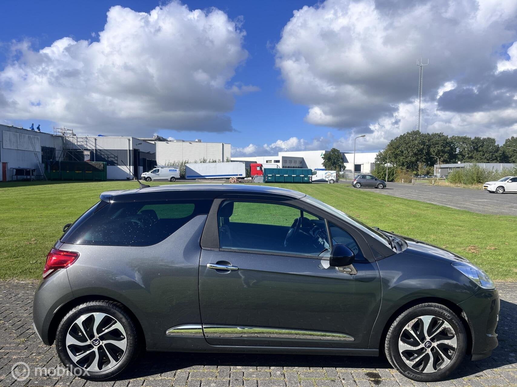 Citroen DS3 1.2 VTi Chic / Motor gereviseerd! / Alles nieuw!, Voorwielaandrijving, Euro 5, Stof, 1199 cc