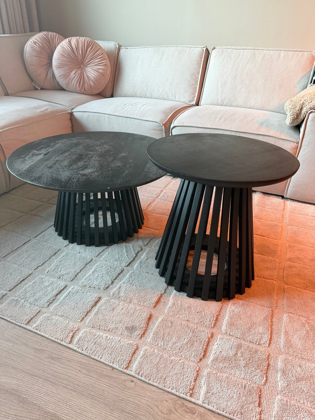 Set van 2 ronde salontafels - Zwart hout, Ophalen, 50 – 75, Rond, 50 tot 100 cm