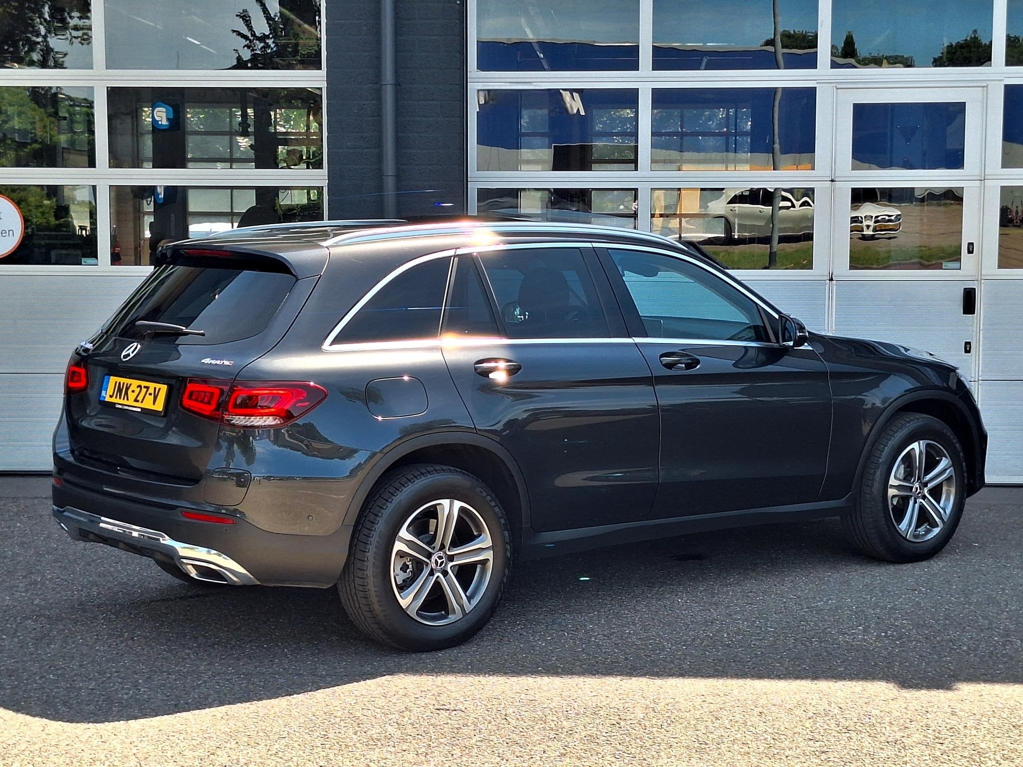 Mercedes-Benz GLC-klasse 300e 4MATIC | Panoramadak | Achteru, Automaat, 14 kWh, Gebruikt, 4 cilinders