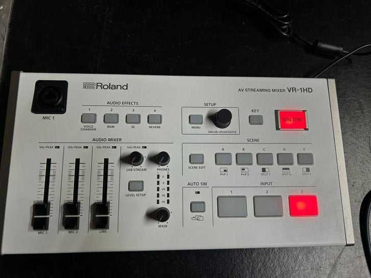 Roland VR-1HD, Ophalen of Verzenden, Zo goed als nieuw, Audio
