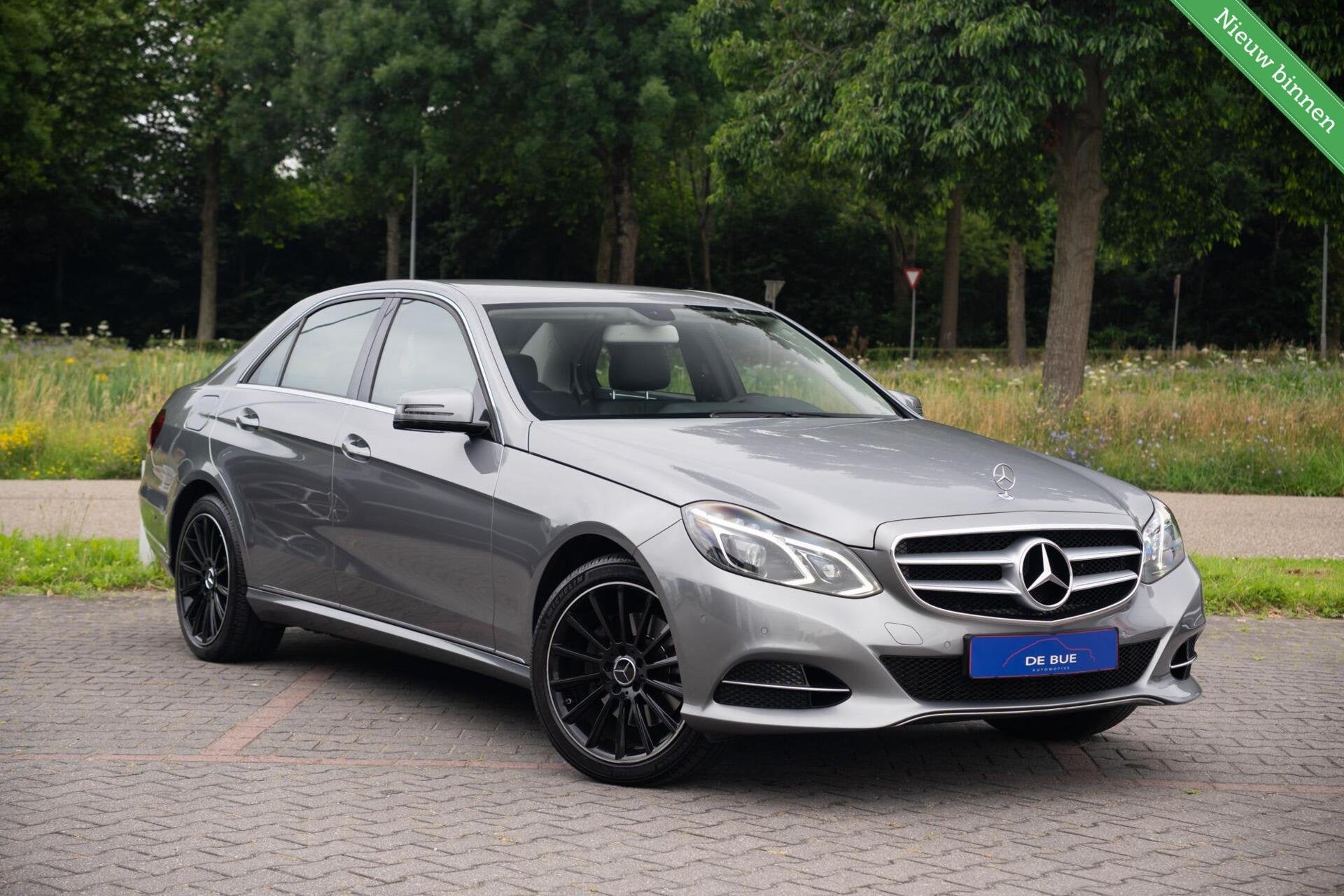 Mercedes E-klasse 250 CDI Automaat 7|AMG|OrgNL NAP|Trekhaak|, Auto's, Euro 5, Achterwielaandrijving, Gebruikt, Zwart