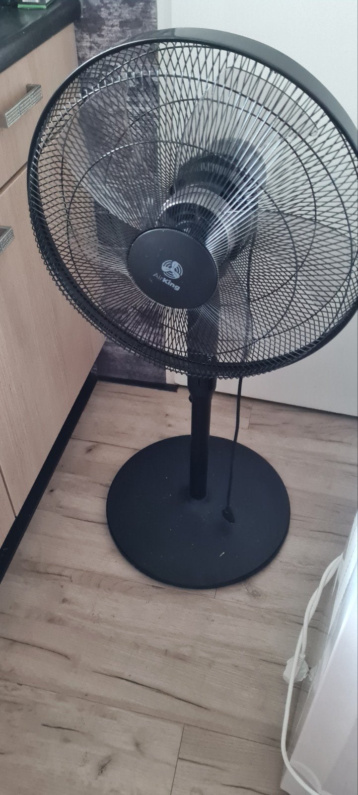 AirKing Statiefventilator - Zwart, krachtig en verstelbaar, Witgoed en Apparatuur, Ventilatoren, Ophalen, Gebruikt, Statiefventilator