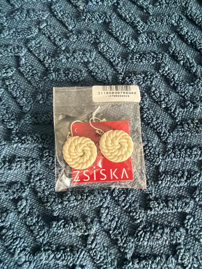 ZSISKA Oorbellen - Crème Gevlochten Design, Overige materialen, Verzenden, Beige, Zo goed als nieuw