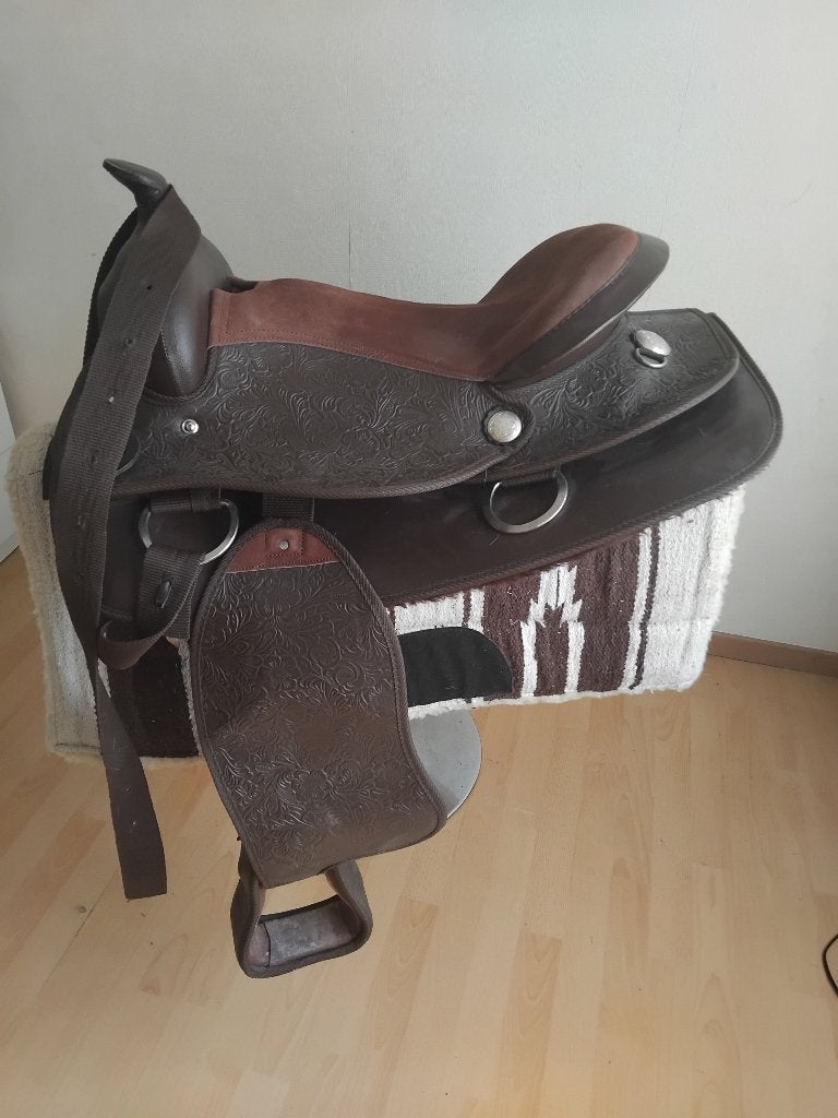 Leuk synthetisch westernzadel (lichtgewicht) 16 inch, Ophalen, Overige merken, Zo goed als nieuw, Middeldiepe zit