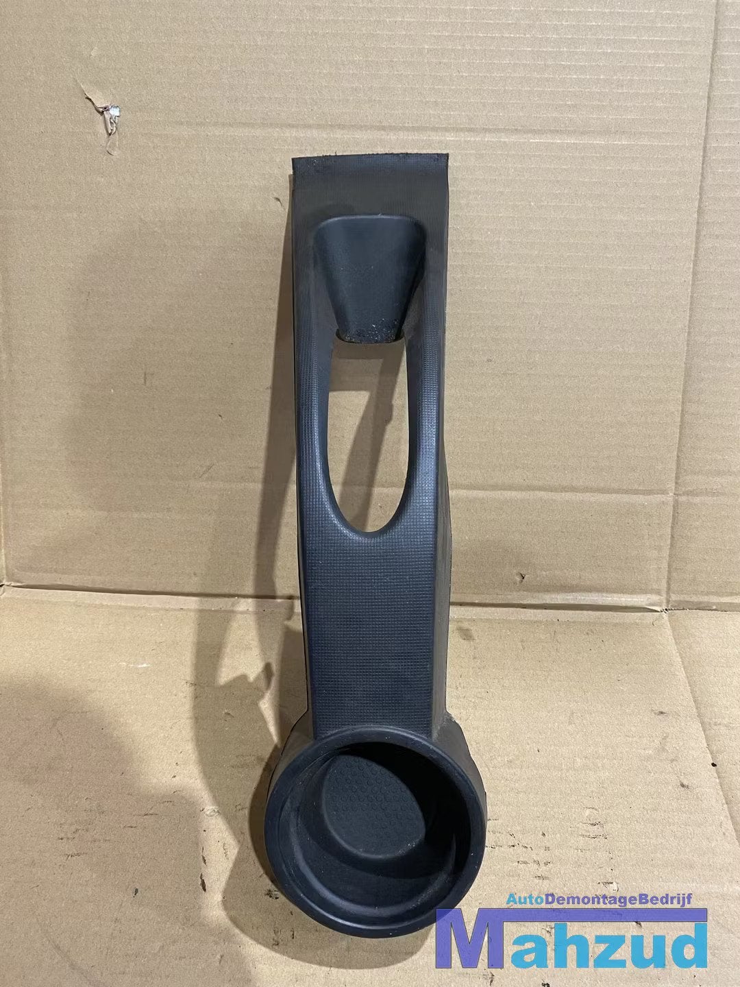 SEAT IBIZA 4 6J5 Bekerhouder achter 6J0863289, Auto-onderdelen, Gebruikt, Autovia A-2, Km 585 585
08760  Martorell, ES, Ophalen of Verzenden