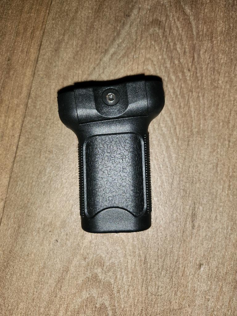 Frontgrip Airsoft Geweer Tactical Tactisch Grip Pistolgrip, Ophalen of Verzenden, Landmacht, Nederland, Embleem of Badge