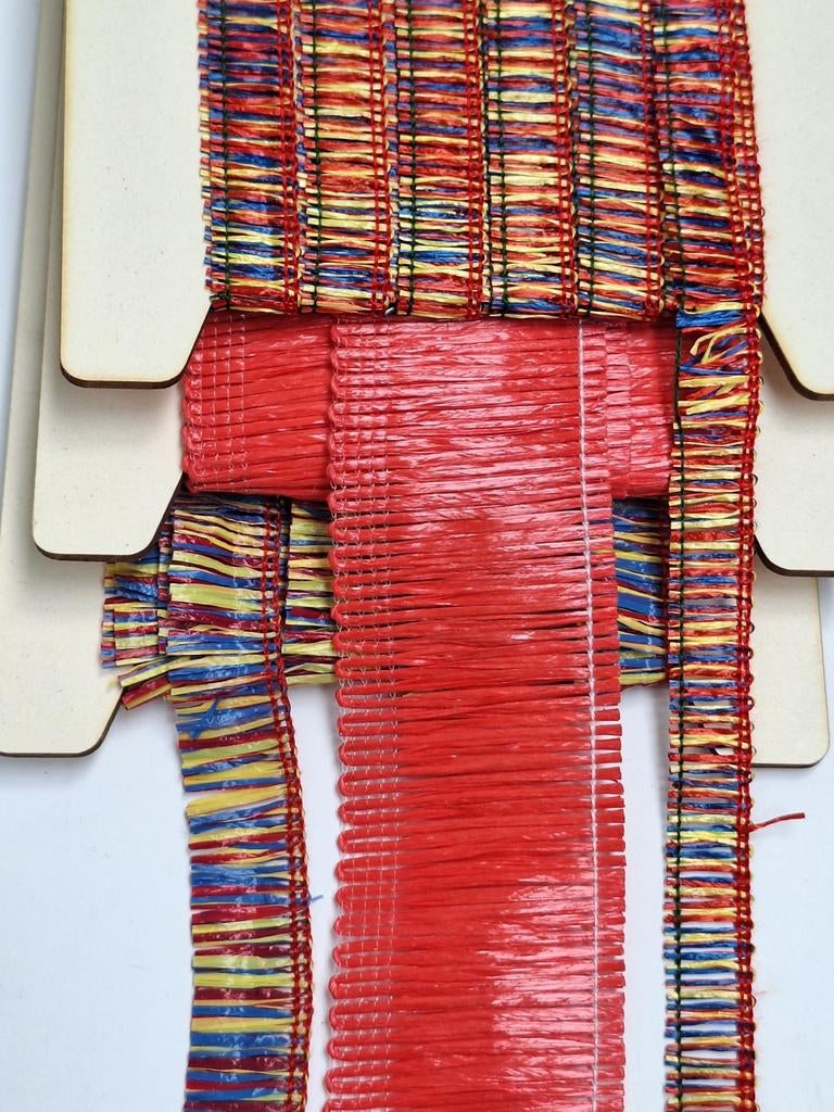 Pakket kleurrijk raffia franje band, Hobby en Vrije tijd, Naaien en Fournituren, Ophalen of Verzenden, Nieuw, Lint, Band of Elastiek