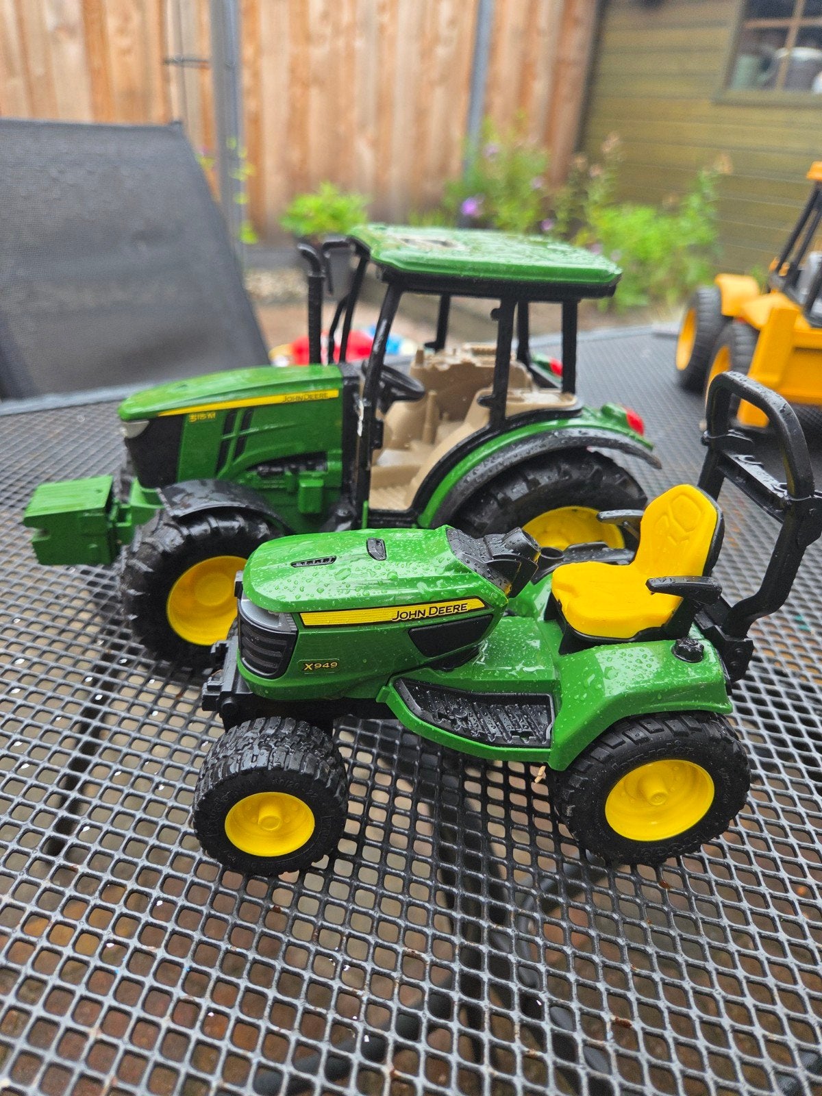 John Deere speelgoed tractor en zitmaaier set, Ophalen, Gebruikt