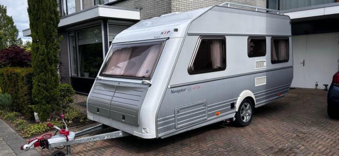 Mooie Kip Navigator 440 TDB  vakantieklaar, Treinzit, Particulier, 4 tot 5 meter, Luifel