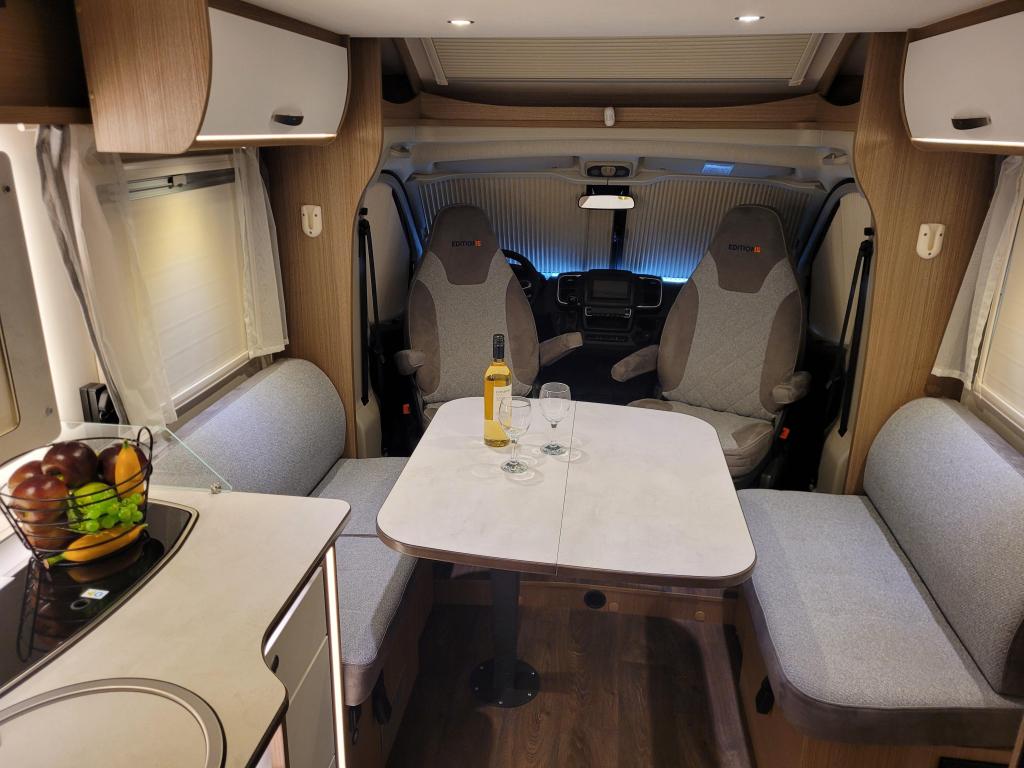Carado T459 Face to Face queensbed 4p, Automaat, Ringverwarming, Fiat, Bedrijf