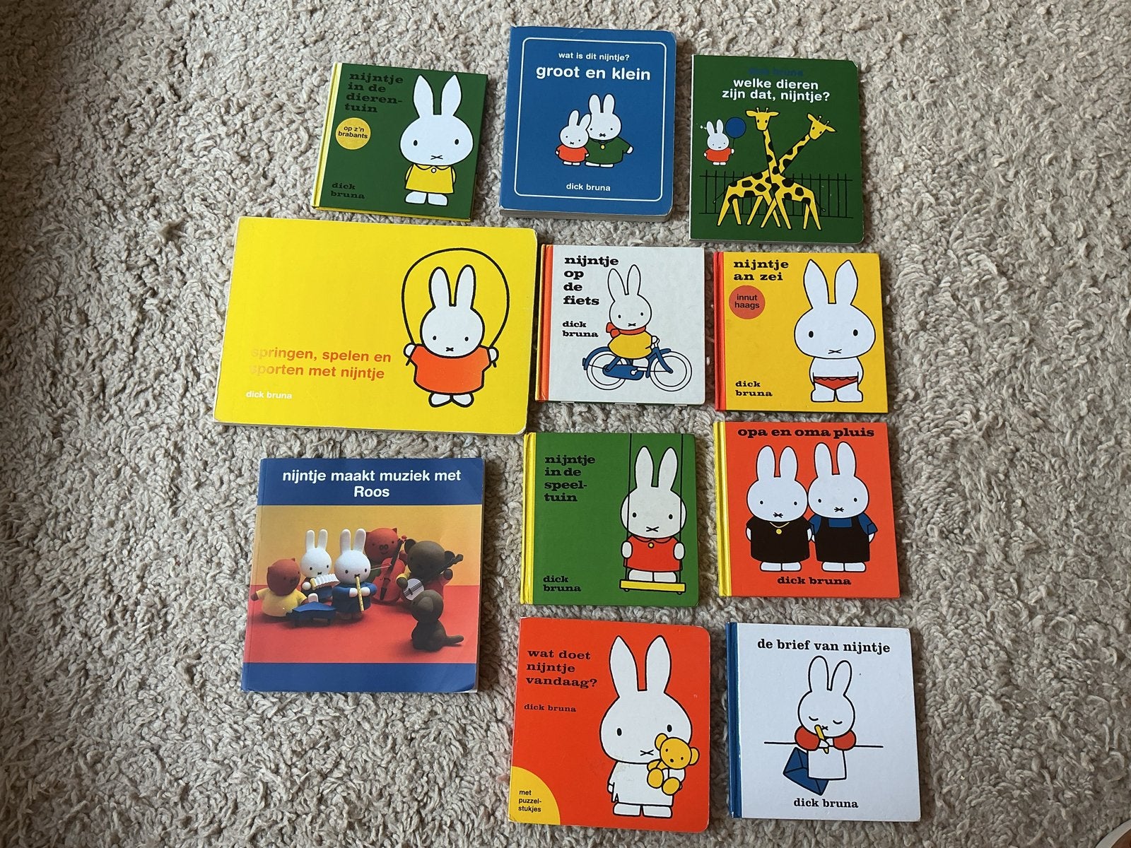 Nijntje boeken collectie - 11stuks opbrengst giro 555, Gelezen, Jongen of Meisje, Ophalen of Verzenden, Voorleesboek