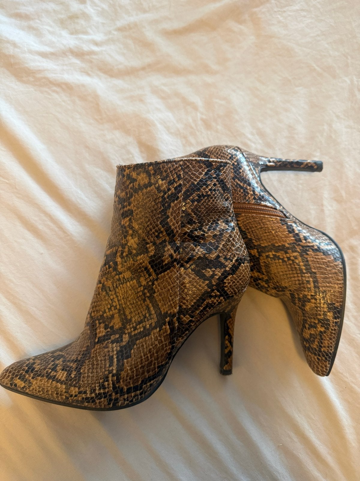 Elegante slangenprint enkellaarsjes met hoge hak, Ophalen of Verzenden, Gedragen, Bruin, Lage of Enkellaarzen