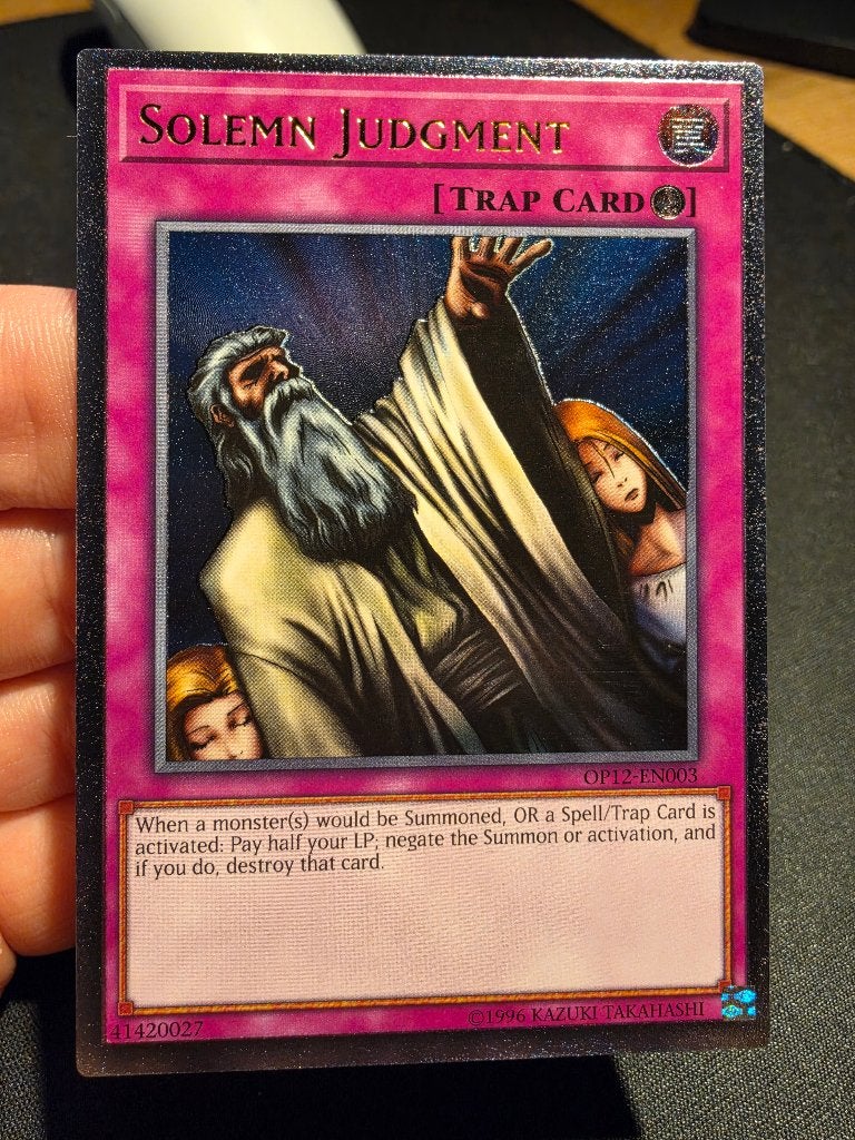 Solemn Judgment (OP12-EN003, Ultimate Rare), Ophalen of Verzenden, Zo goed als nieuw, Losse kaart, Foil