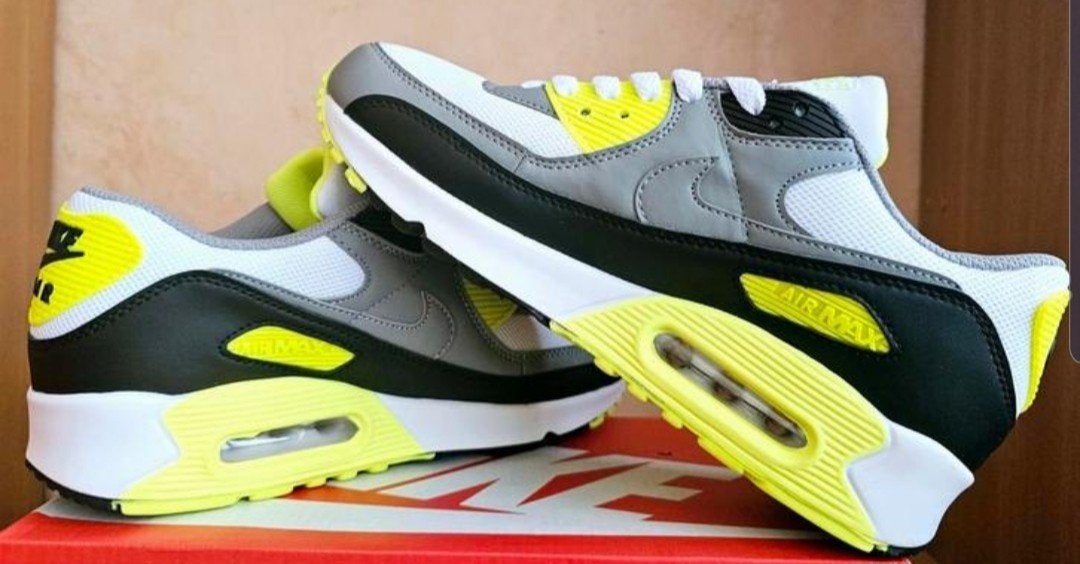Nike air max 90 Wit/Grijs/Zwart/Lime Maat 41, Ophalen of Verzenden, Nieuw, Wit, Sneakers of Gympen