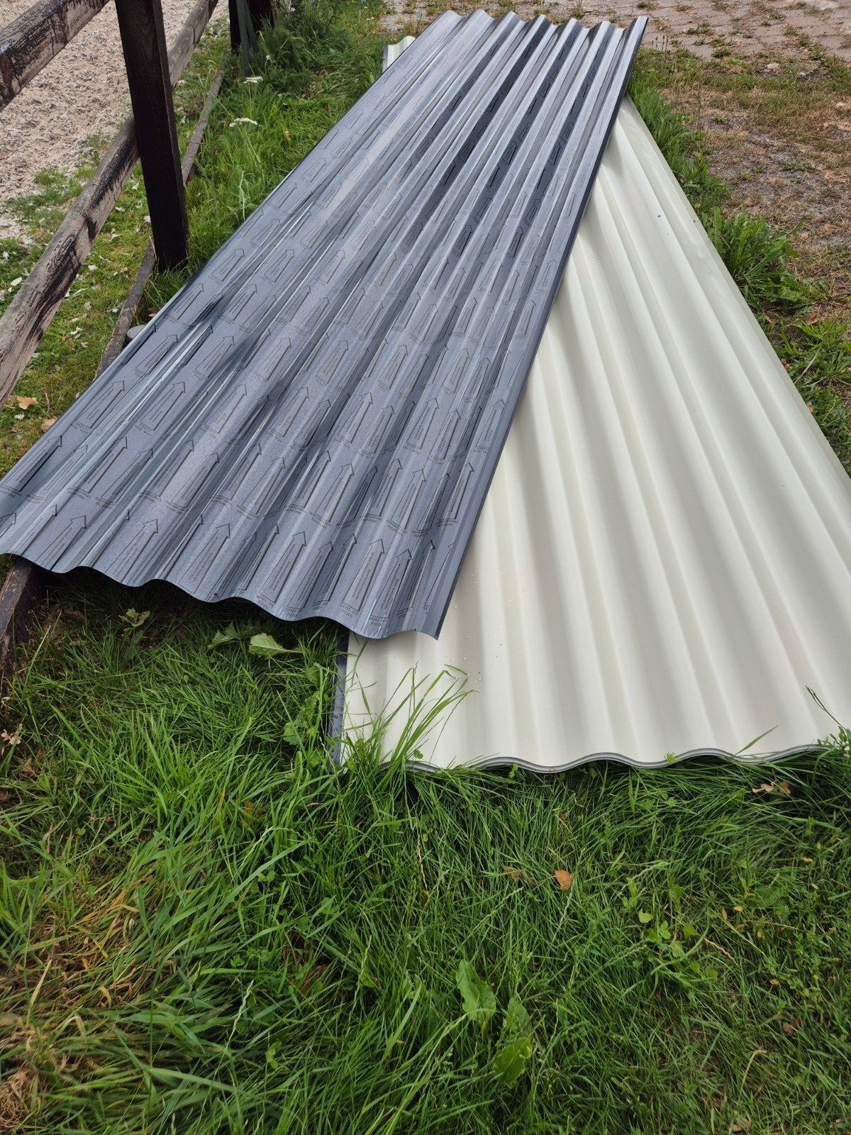 Nieuwe golfplaten voor dak of wand - Grijs, Ophalen, Overige materialen, Nieuw, 15 m² of meer