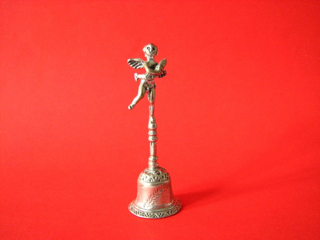 Mooi Zilveren Belletje met bovenaan een Engeltje met Visje, Verzenden, Zilver