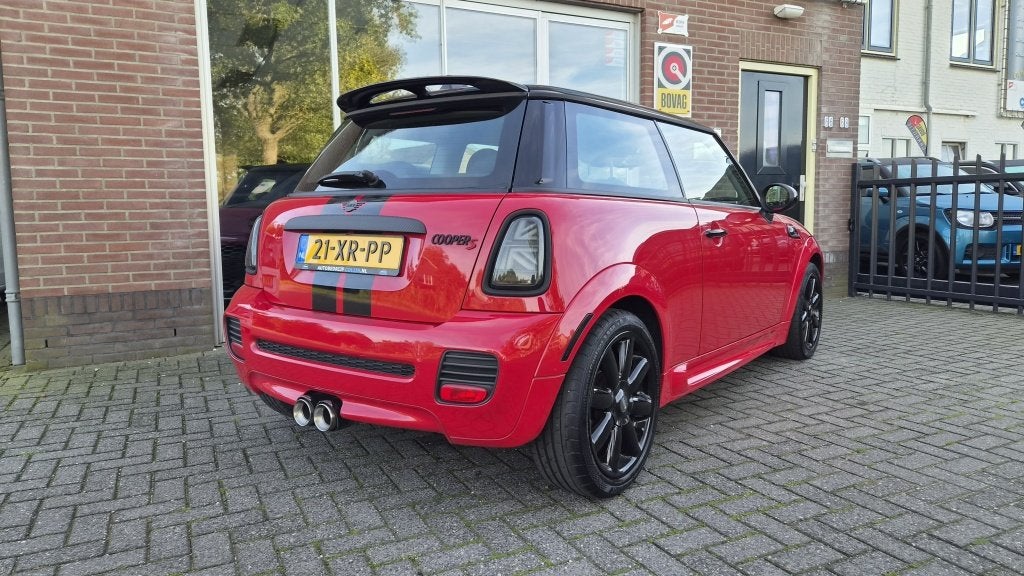 Mini Mini 1.6 Cooper S Chili JCW, Harman, Leder, Auto's, Keurmerk '100% Onderhouden', Dealer onderhouden, Gebruikt, Zwart