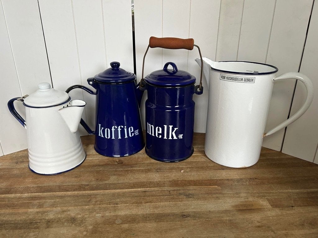 Set van 4 vintage emaille kannen en bussen blauw wit, Antiek en Kunst, Ophalen of Verzenden