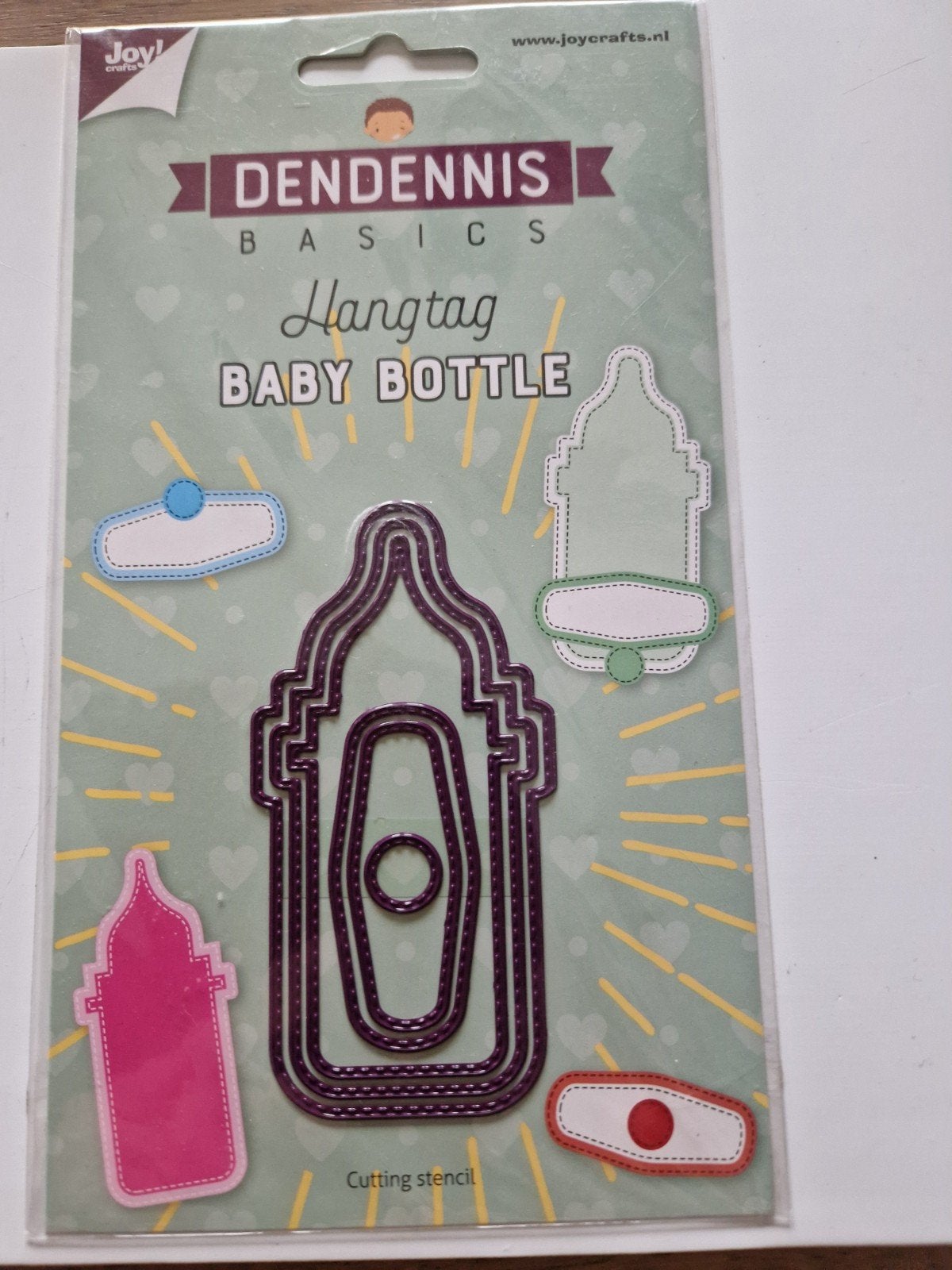 Joy! Crafts DENDENNIS Hangtag Baby Bottle Snijmal, Geschikt voor snijden, Overige thema's, Gereedschap of Toebehoren, Nieuw