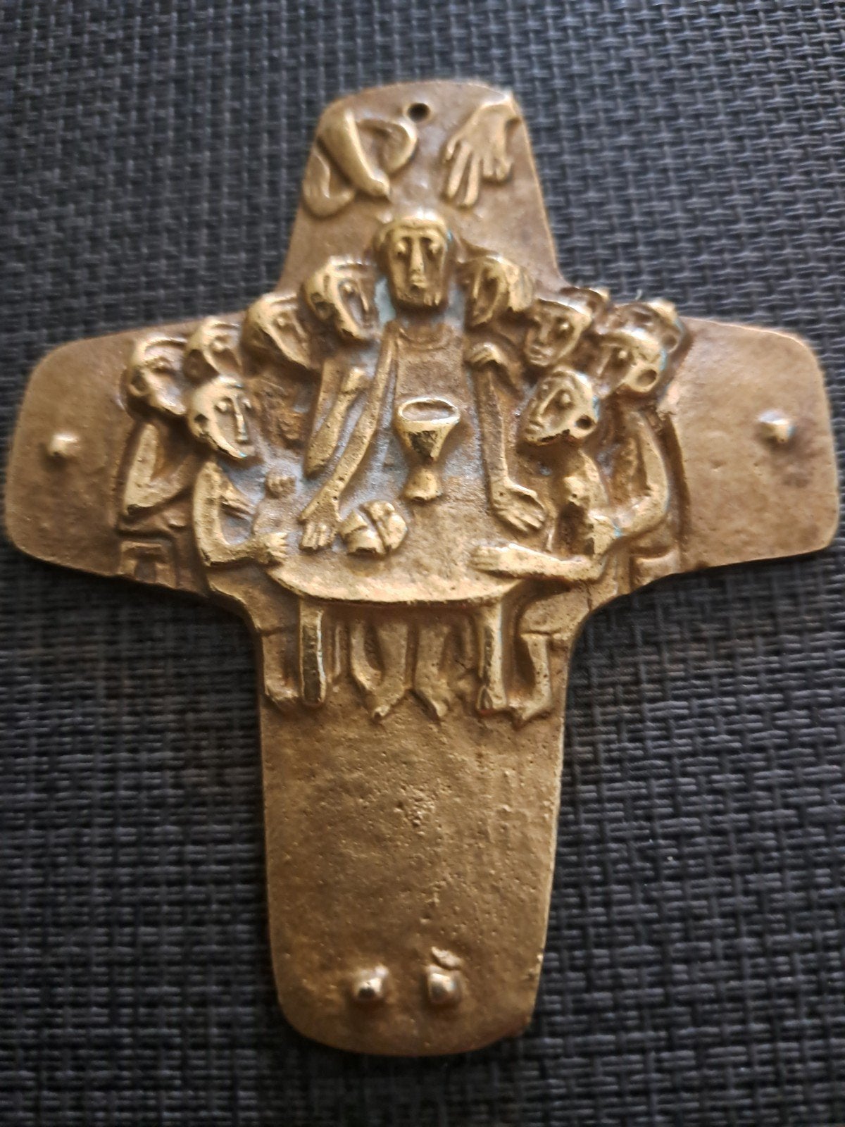 Bronzen kruis met Laatste Avondmaal en Duitse tekst, Antiek en Kunst, Ophalen of Verzenden