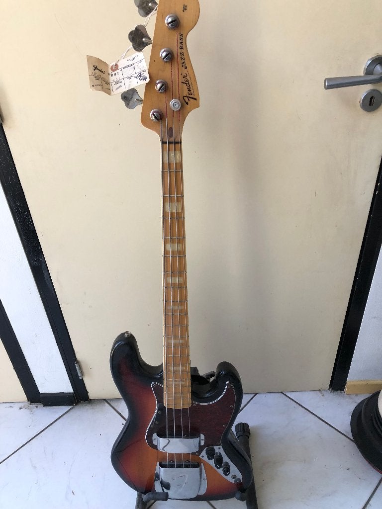 Fender met Squier Jazz bas body, Muziek en Instrumenten, Snaarinstrumenten | Gitaren | Bas, Ophalen, Zo goed als nieuw, Elektrisch