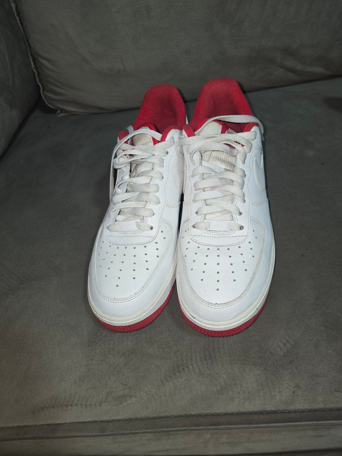 Nike Air Force 1 Wit Rood - Maat 42, Kleding | Heren, Wit, Nike, Ophalen of Verzenden, Sneakers of Gympen
