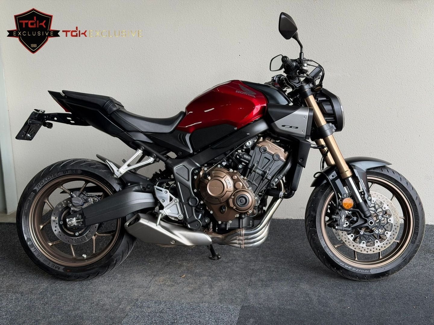 HONDA CB 650 R NIEUW MODEL NIEUWSTAAT (CBR CB650R), 4 cilinders, 649 cc, Bedrijf, Meer dan 35 kW