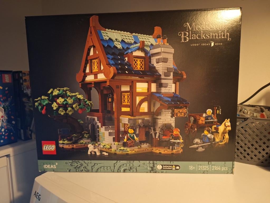 21325 LEGO Ideas Middeleeuwse Smid - Nieuw in doos, Ophalen of Verzenden, Nieuw