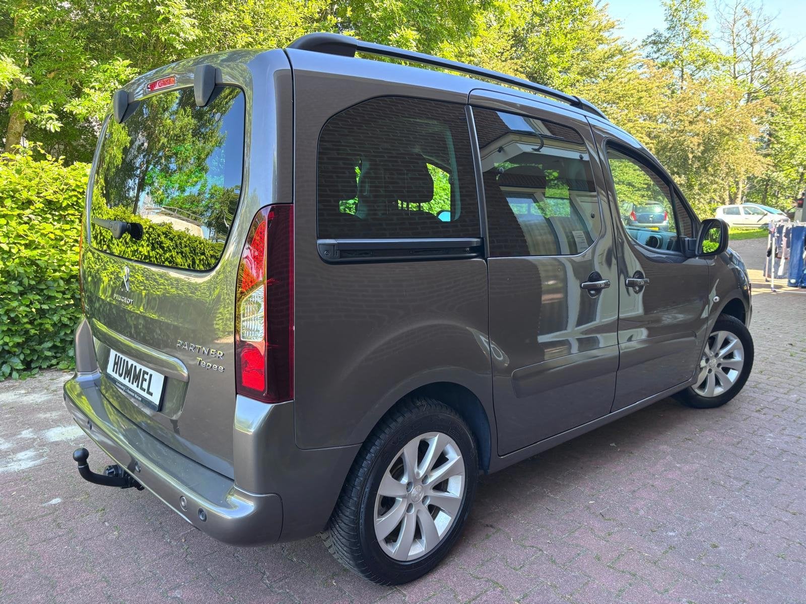 Peugeot Partner Tepee 1.2 PureTech Allure, Voorwielaandrijving, Stof, 1199 cc, Origineel Nederlands