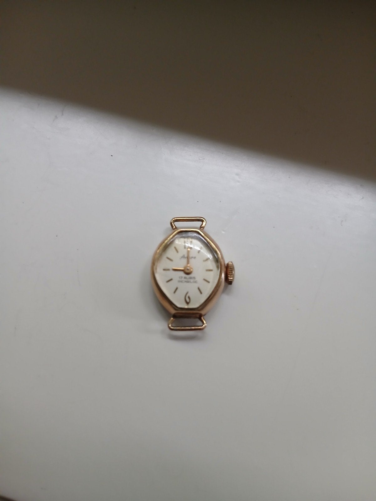 Vintage horlogeklokje- Jaren '60 of later, Ophalen of Verzenden, Overige materialen, Overige merken, 1960 of later