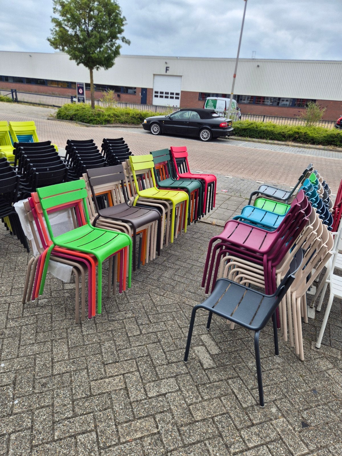 gebruikte fermob Luxembourg arm-/stoelen Tafels 80x80, Ophalen, Gebruikt