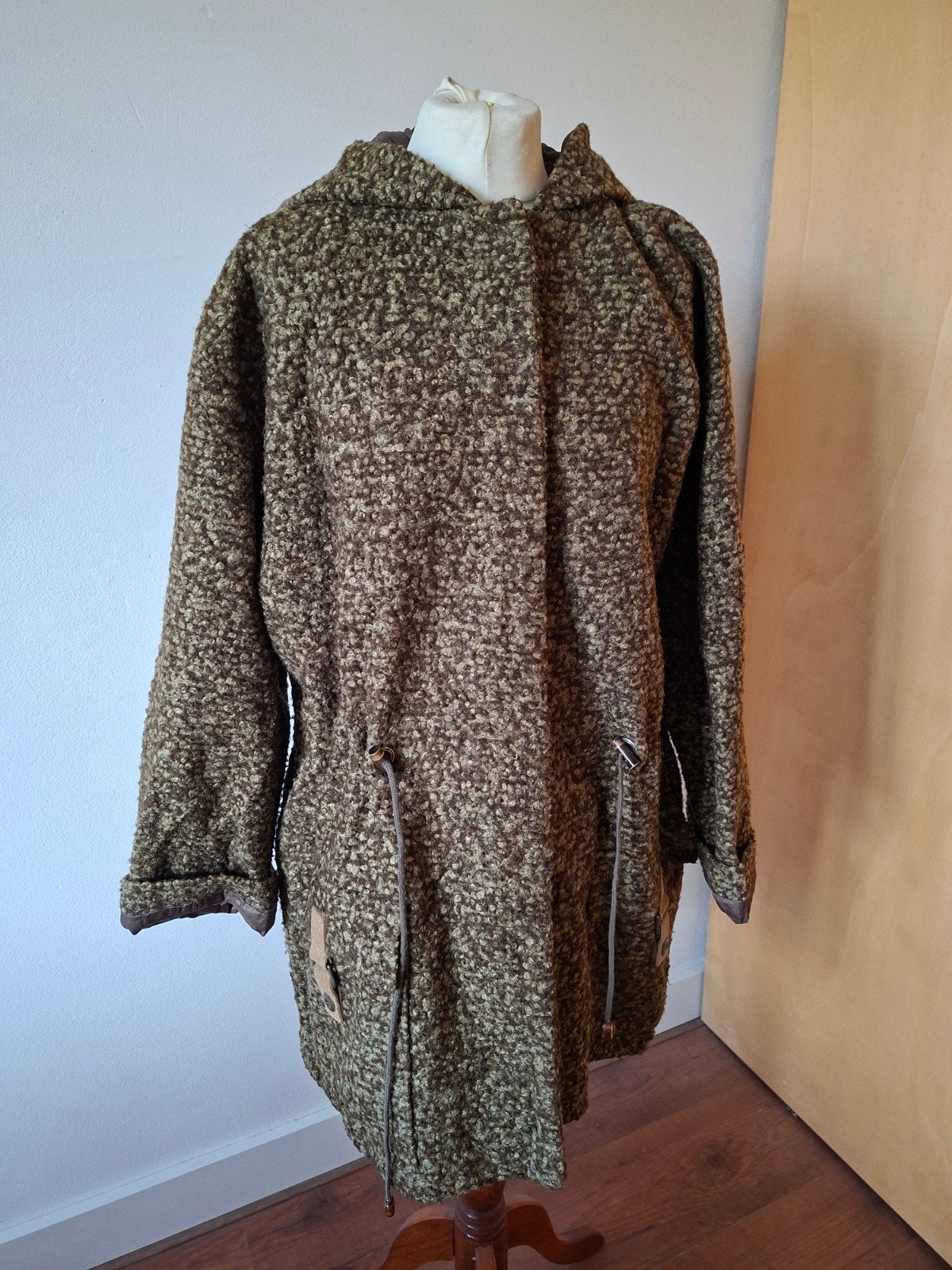 Vintage leuke wollen jas mt 44, Ophalen of Verzenden, Gedragen, Maat 42/44 (L), Groen