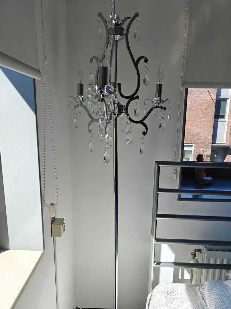 Elegante staande kroonluchter met kristallen, Ophalen, Klassiek, Glamour, Modern, Zo goed als nieuw, Glas