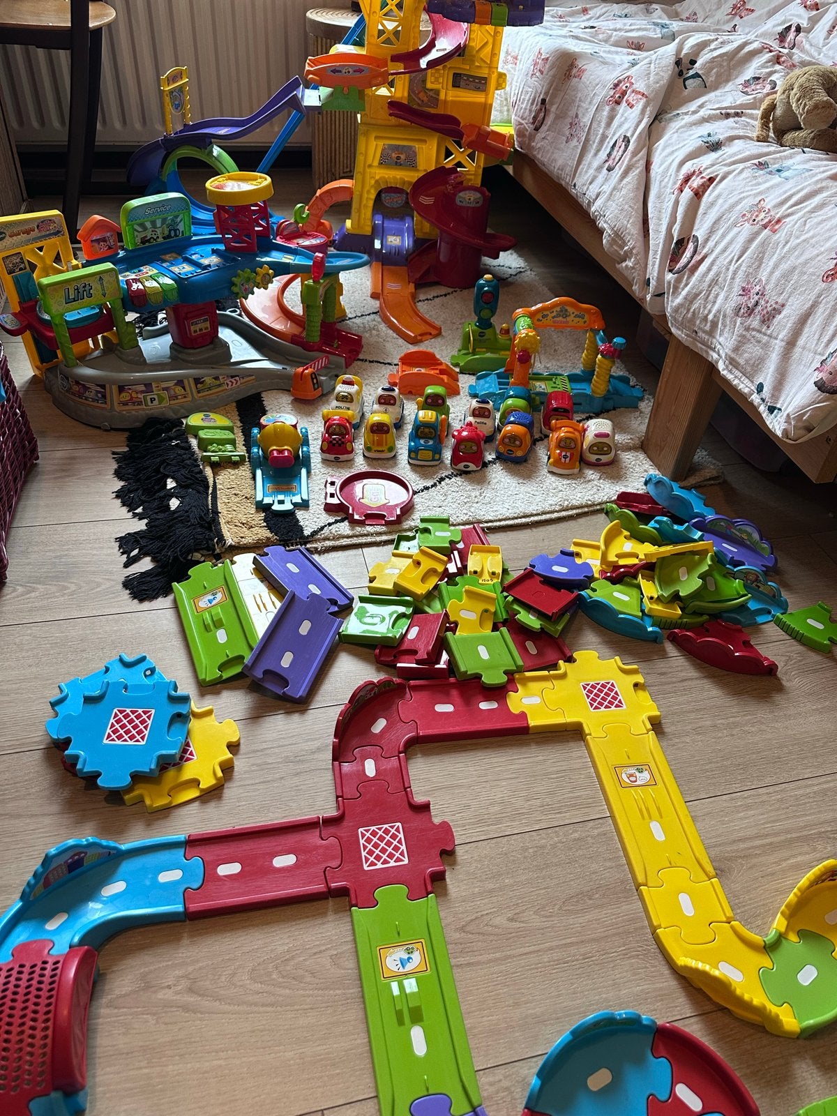Grote VTech Toet Toet Auto’s autobaan set + garage +12 autos, Ophalen, Gebruikt