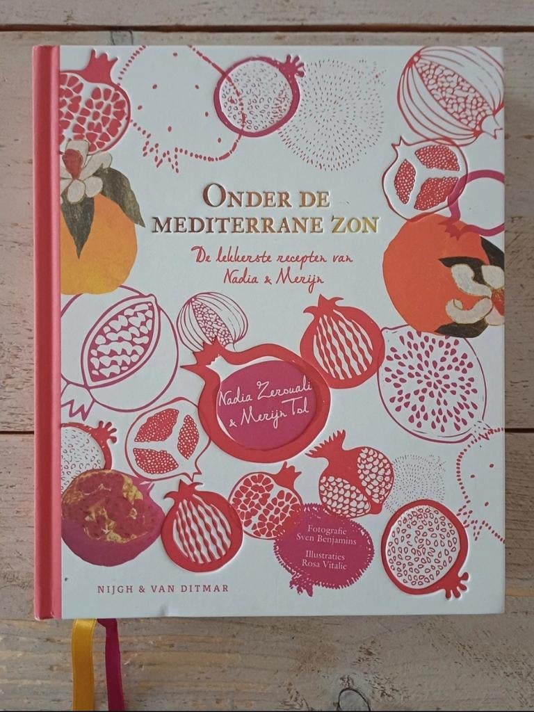 Merijn Tol - Onder de mediterrane zon **zeldzaam**, Boeken, Ophalen of Verzenden, Zo goed als nieuw, Nadia Zerouali; Merijn Tol
