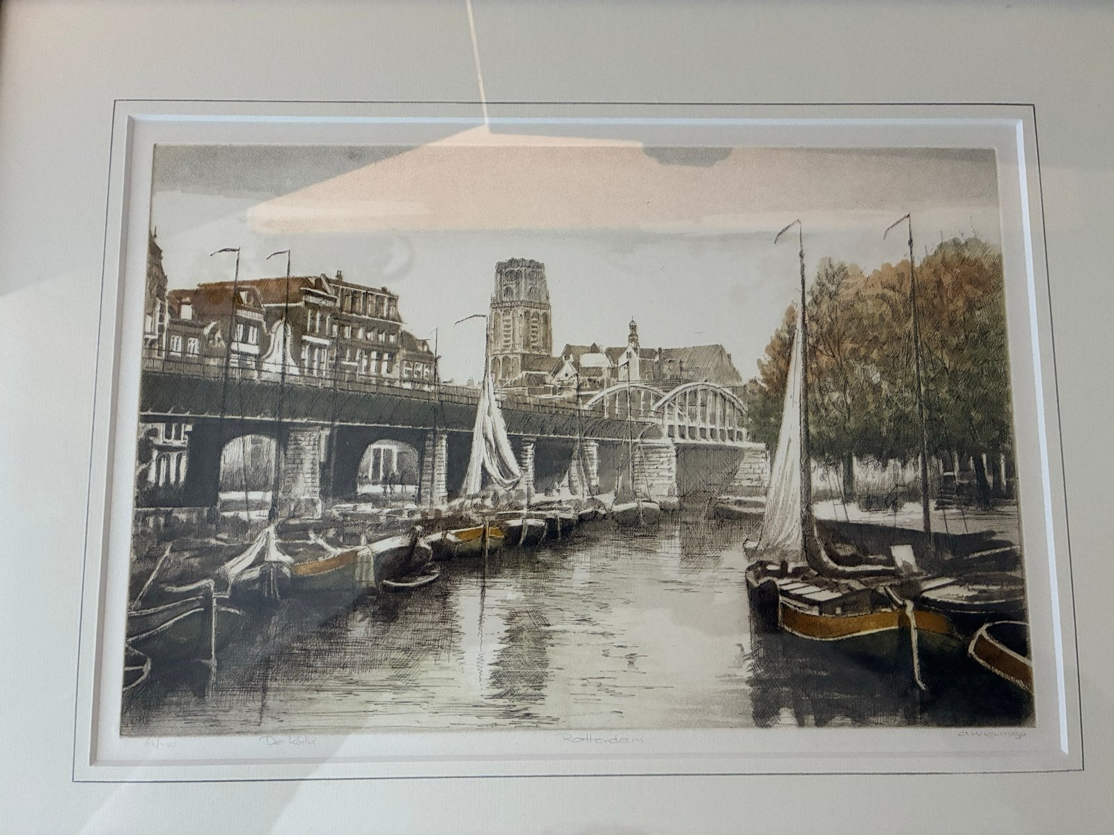 Genummerde ets A. Wieringa - De Kolk Rotterdam (62/250), Antiek en Kunst, Ophalen, Stadsgezicht, 1950 - 1999, Genummerd