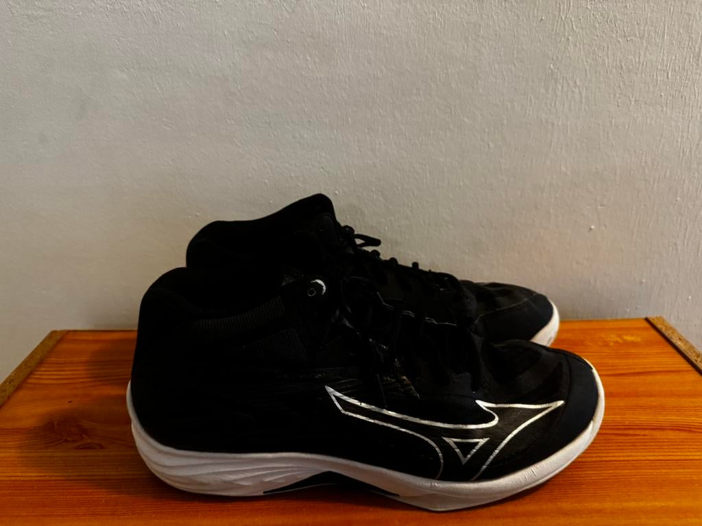Mizuno Thunderblade Zaalschoenen Zwart, Kleding | Heren, Schoenen, Ophalen of Verzenden, Zo goed als nieuw, Zwart