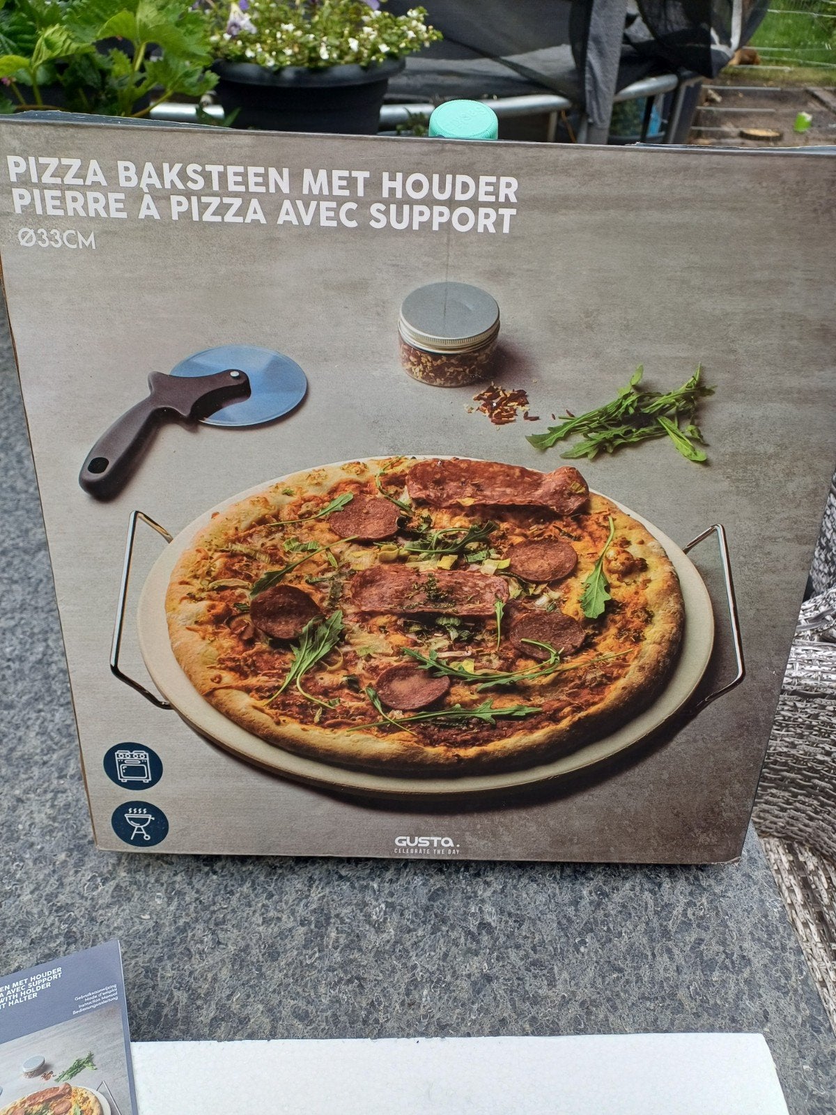 Nieuwe Gusto Pizzasteen met Houder Ø33cm, Ophalen of Verzenden, Nieuw, Gusto