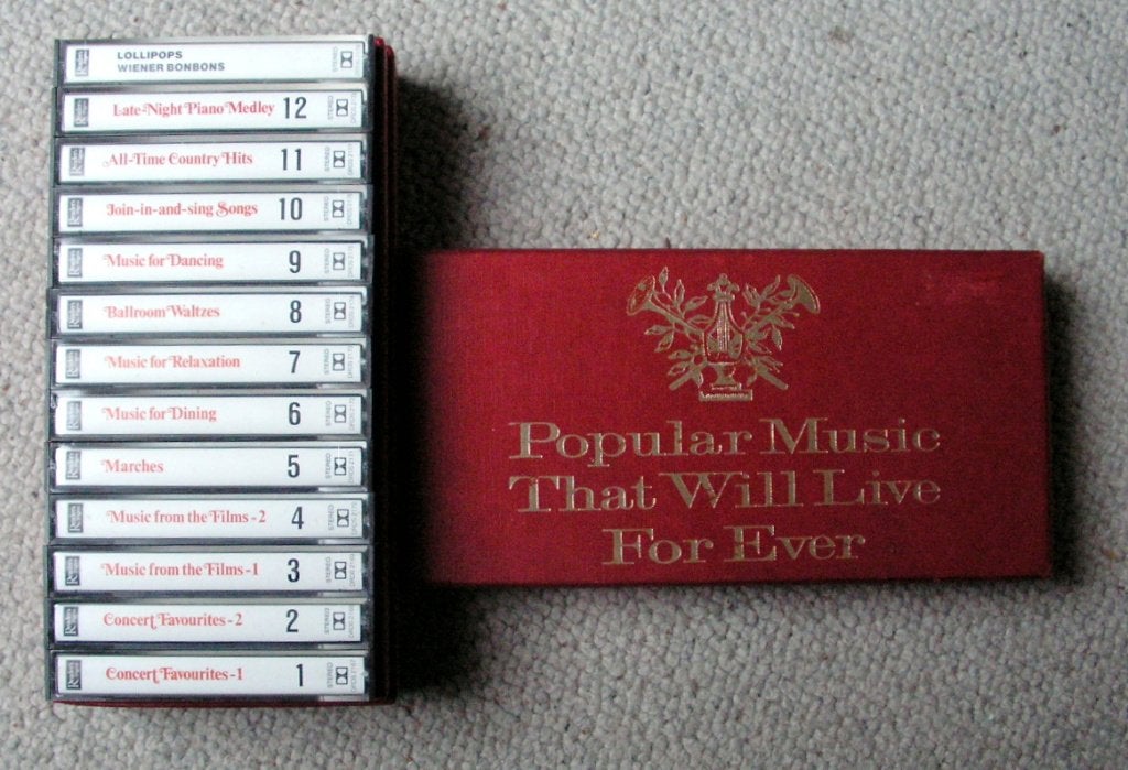Popular Music That Will Live Forever 13 cassettebox ZGAN, Cd's en Dvd's, 2 t/m 25 bandjes, Verzamelalbums, Ophalen of Verzenden