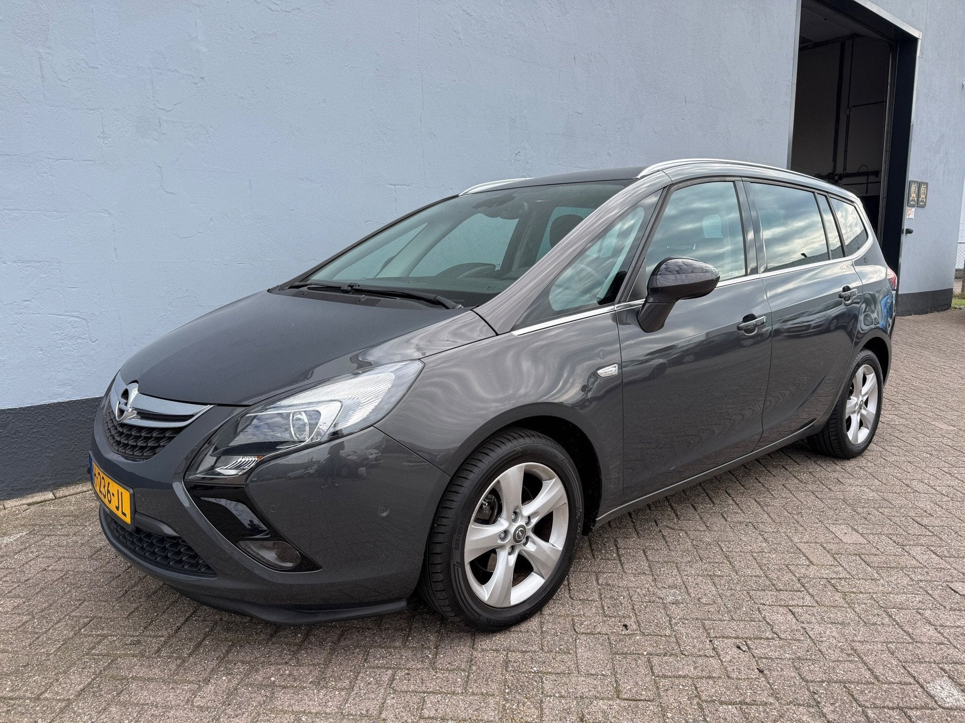 Opel Zafira Tourer 1.4 Innovation - Trekhaak, Auto's, Gebruikt, 4 cilinders, Met garantie (alle), Bedrijf