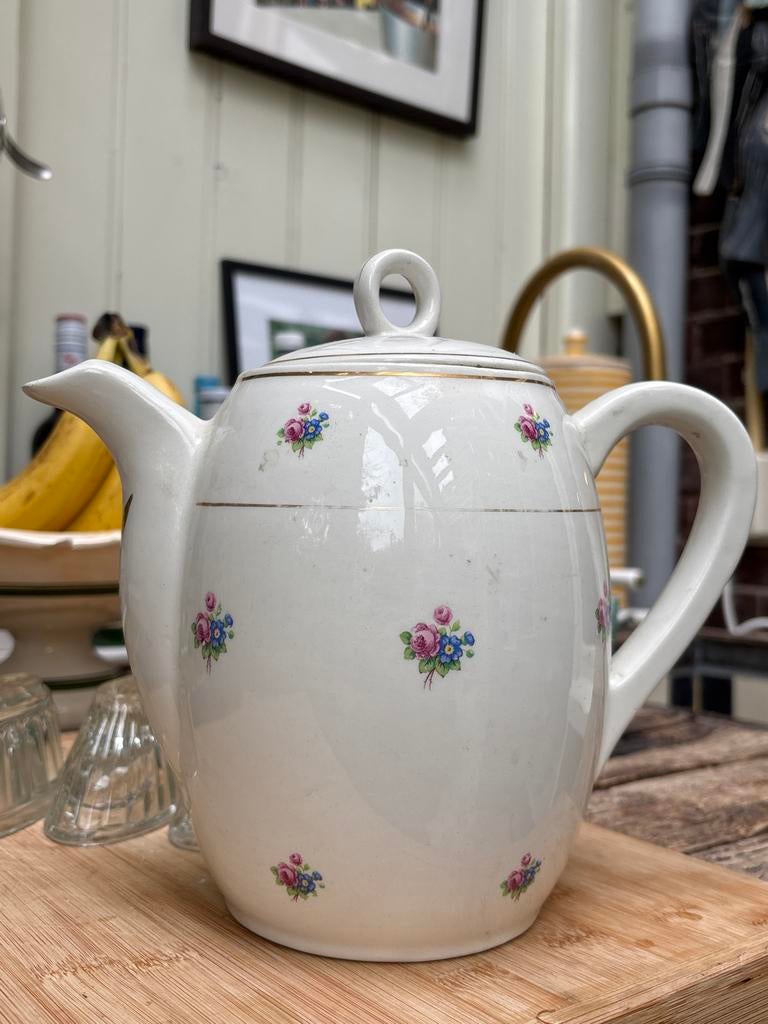 Antieke St. Amand Hamage Theepot - Bloemenmotief, Ophalen of Verzenden