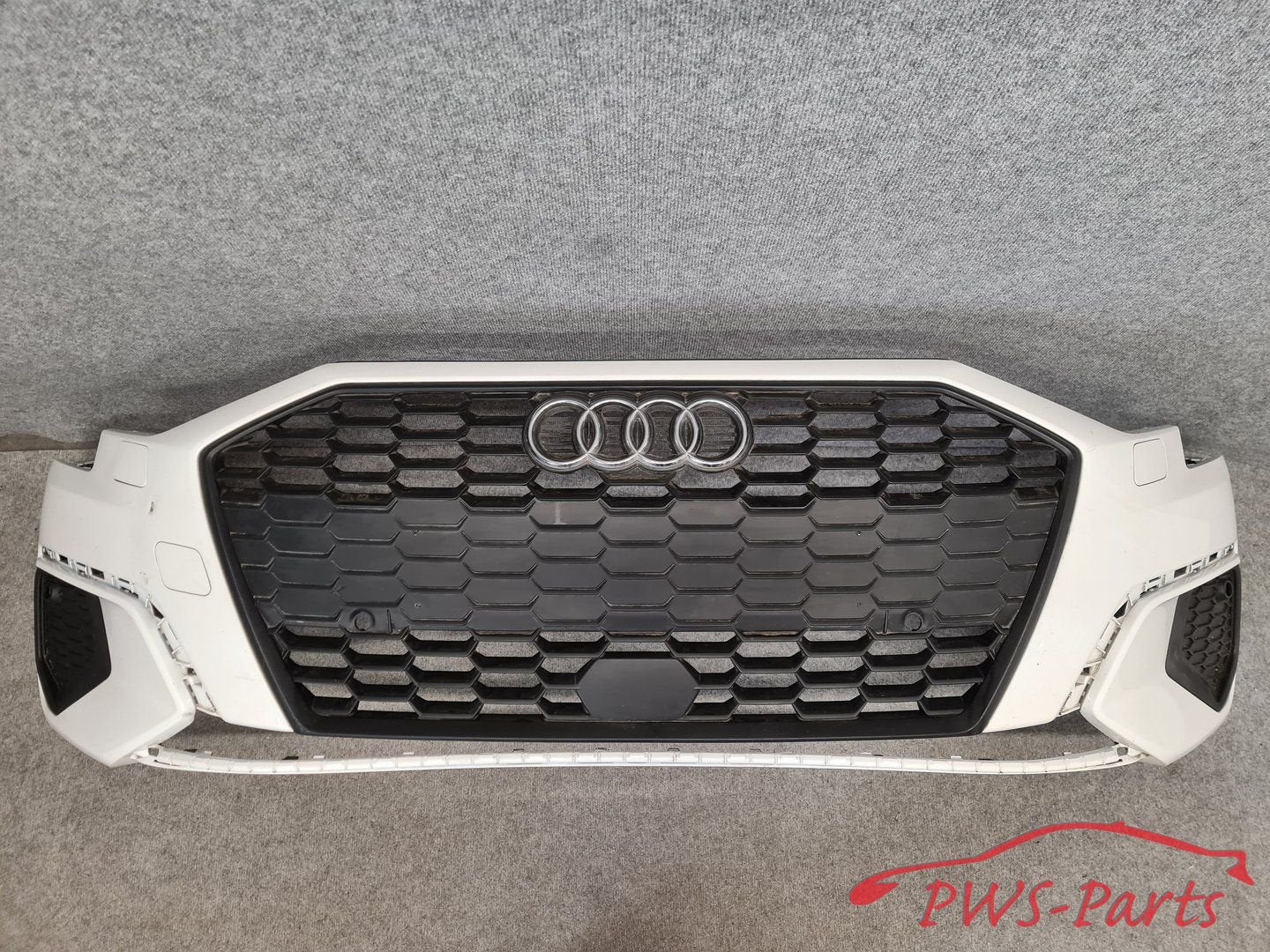 AUDI A3 8Y 6XPDC VOORBUMPER GRILL ORIGINEEL, Auto-onderdelen, Carrosserie en Plaatwerk, Gebruikt, -, Voor, -