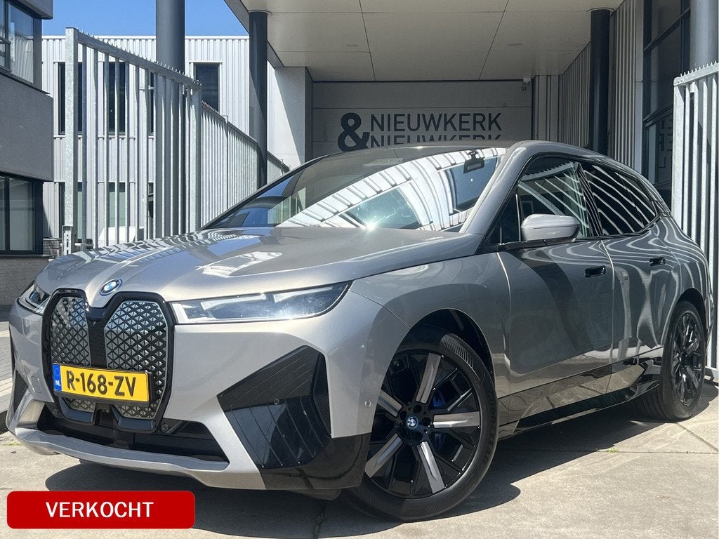 BMW iX xDrive40 High Executive 77 kWh | SOH 98% | VOL! | PAN, Auto's, BMW, Automaat, Gebruikt, Huisgarantie, Met garantie (alle)