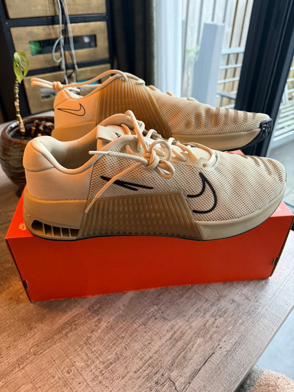 nieuw paar beige nike metcon 9 in maat 49.5 (49,5) crossfit, Kleding | Heren, Schoenen, Overige kleuren, Nieuw, Ophalen of Verzenden