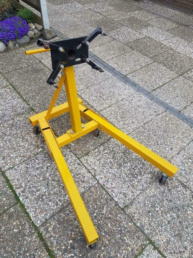 Te Huur: Motormontagesteun / Motorblok stand / montagesteun., Ophalen, Zo goed als nieuw