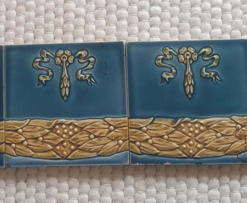 5 oude geel met blauwe tegeltjes, Ophalen