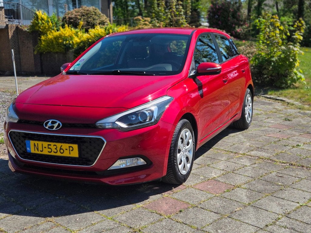 Hyundai I20 1.0 T-GDI Comfort NAP/AIRCO/CAMERA, Auto's, 450 kg, Euro 6, 100 pk, 23 km/l